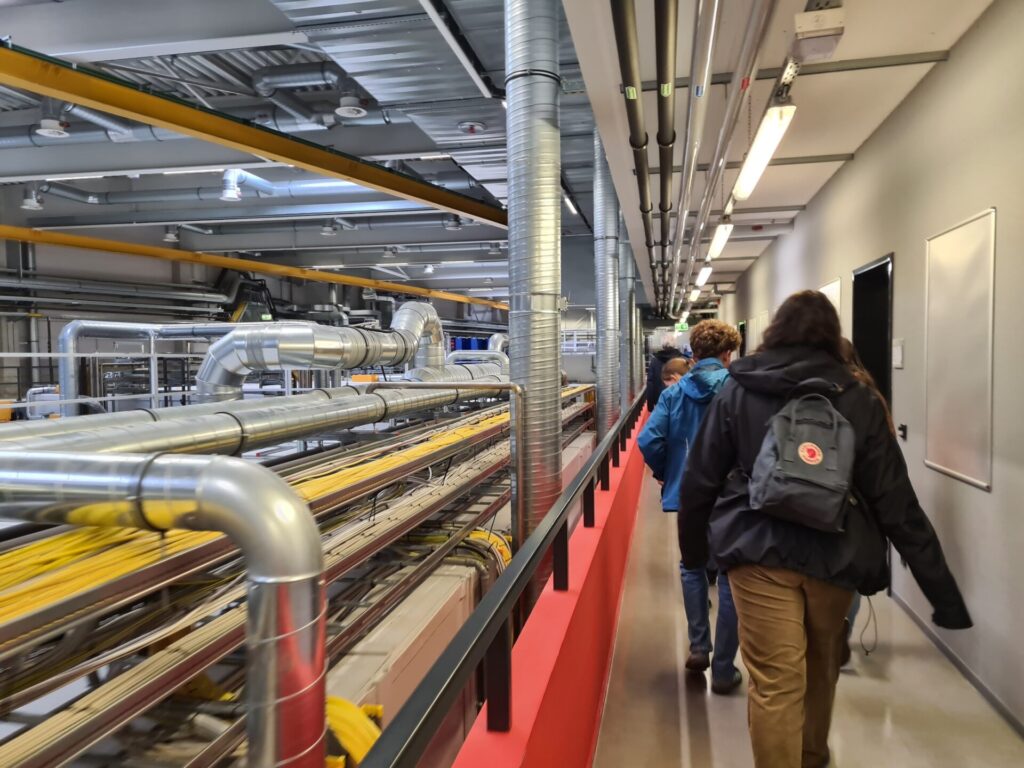 Besuch des Deutschen Elektronen-Synchrotrons (DESY) in Hamburg – Ein Blick in die Welt der Teilchenphysik
